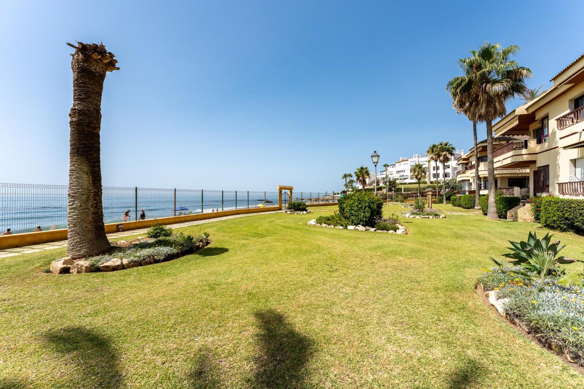 Lubina Sol Beach Sitio de Calahonda 外观 照片
